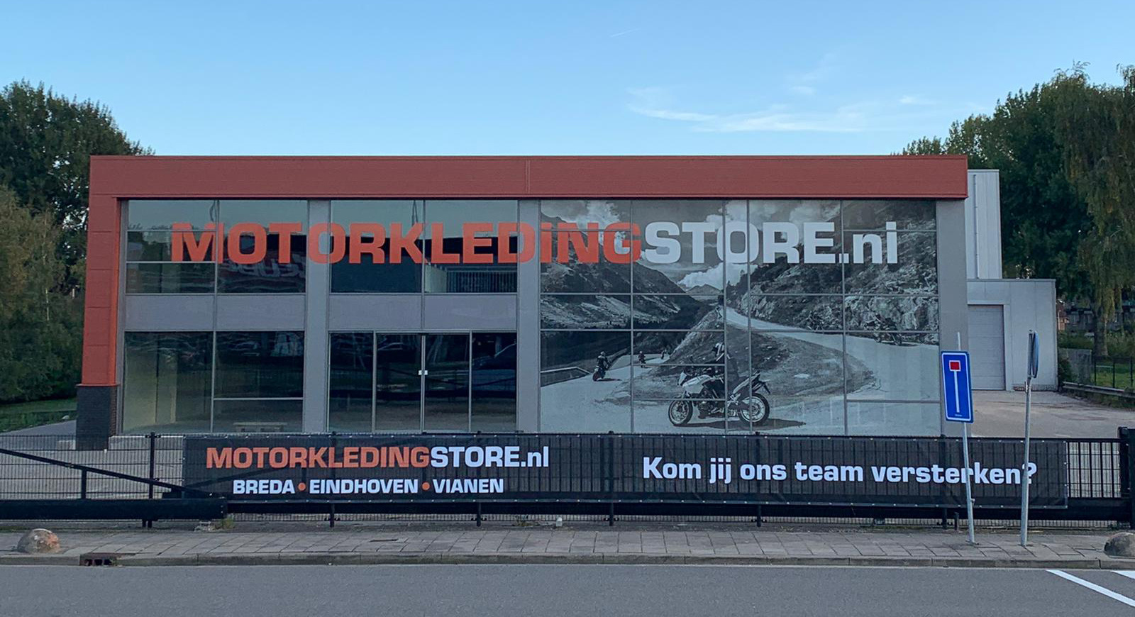 MotorkledingStore opent grootste motorkledingwinkel onder