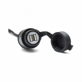 DUBBELE USB ADAPTER MET KABELBOOM. - N.v.t.